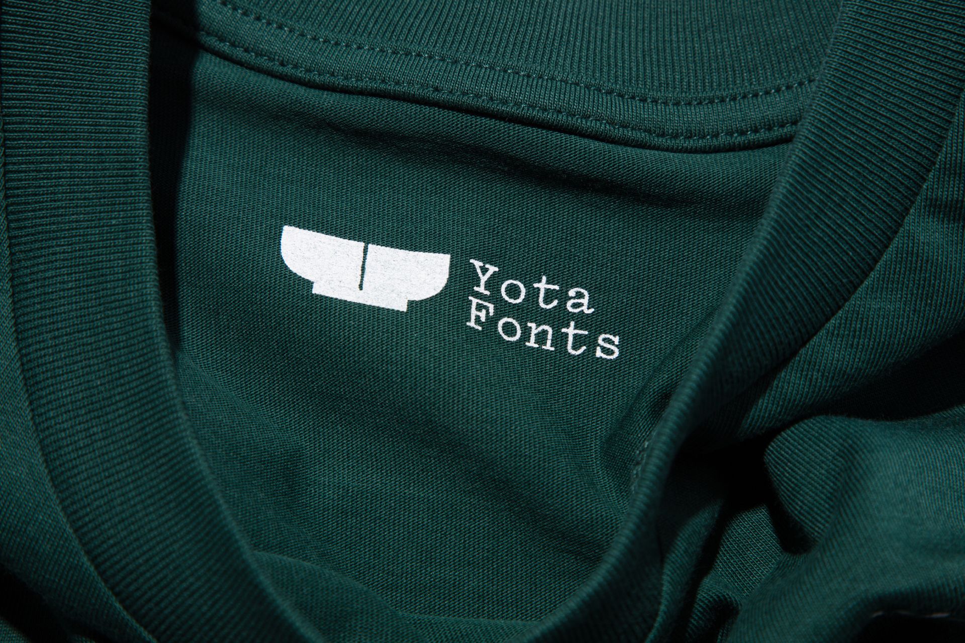 Yota Fonts - shop - Tuileries t-shirt